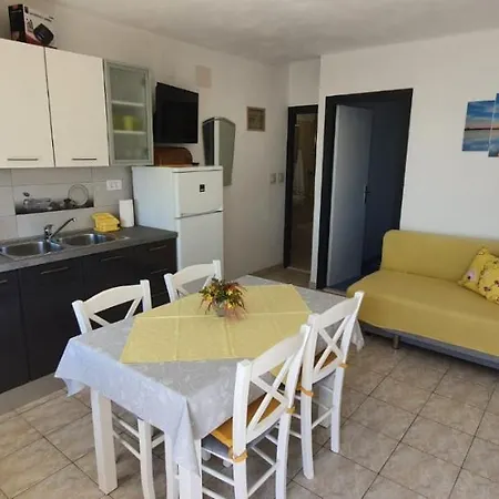 דירה Family Friendly Seaside Sevid, Trogir - 14790 מרינה